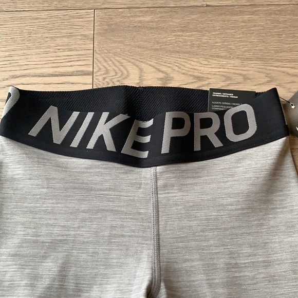 Nike Pro cropped length leggings grey size XS - Picture 3 of 7